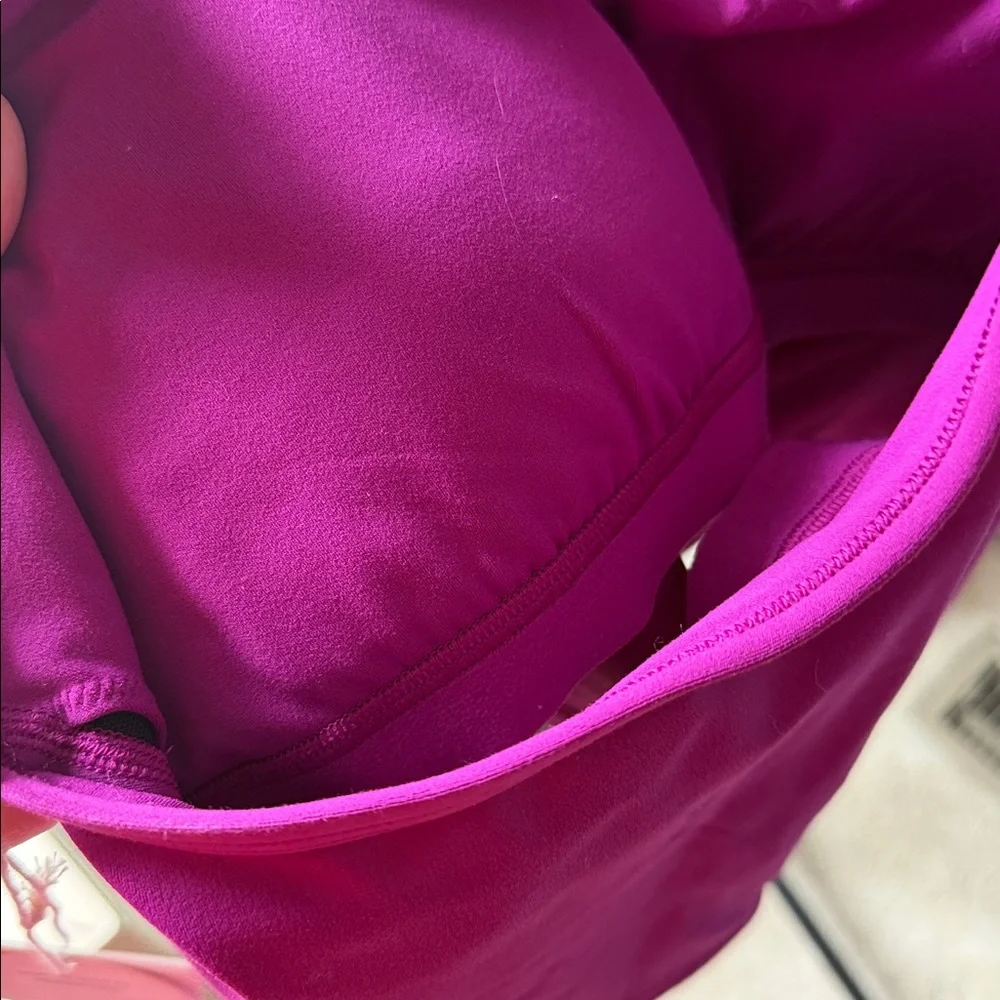 Vuori Vuori AllTheFeels Support Tank 2.0 Size Medium Magenta - Picture 8 of 8
